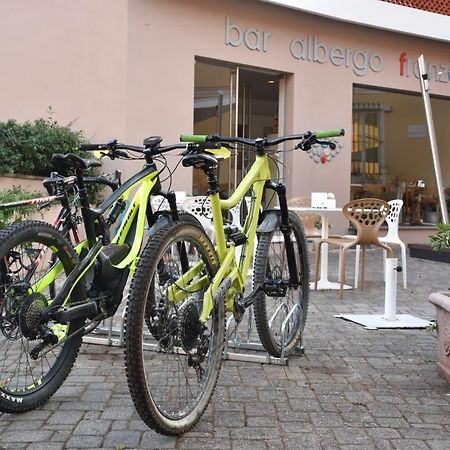 Albergo Franzone Tovo San Giacomo Buitenkant foto
