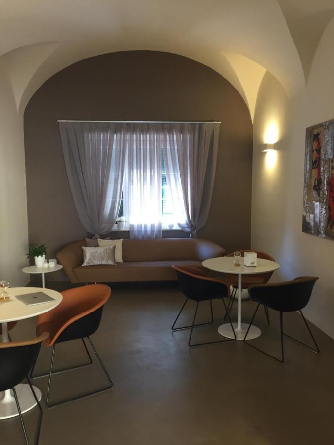 Albergo Franzone Tovo San Giacomo Buitenkant foto
