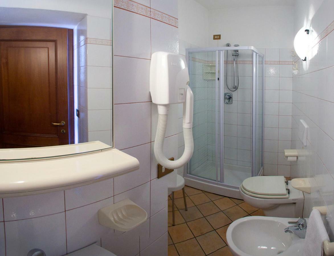 Albergo Franzone Tovo San Giacomo Buitenkant foto