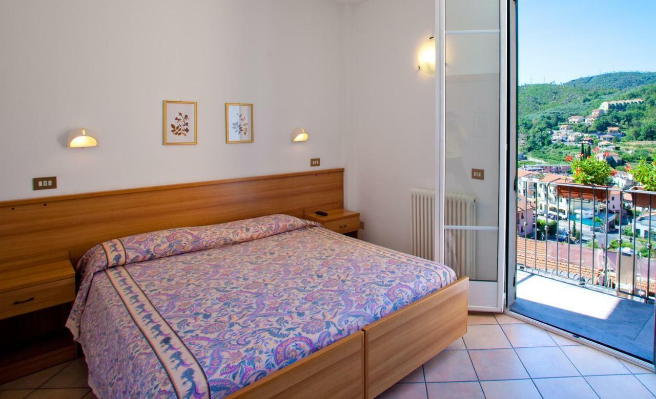Albergo Franzone Tovo San Giacomo Buitenkant foto