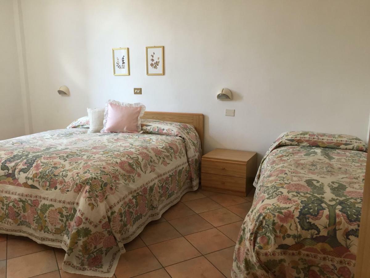 Albergo Franzone Tovo San Giacomo Buitenkant foto